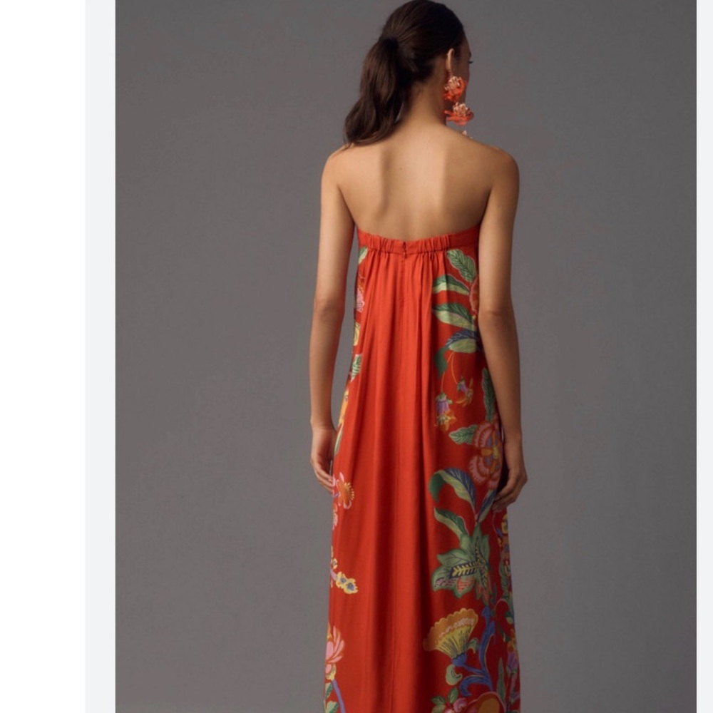 Strapless Pleated
Column Dress
NWOT
Anthropologie
Color- Red - Picture 7 of 7